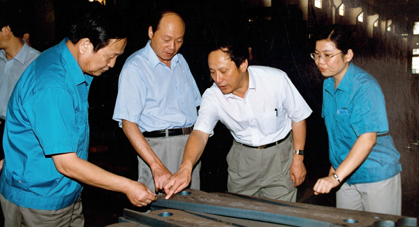 新一届领导班子上任，掀开pp电子变革发展新篇章