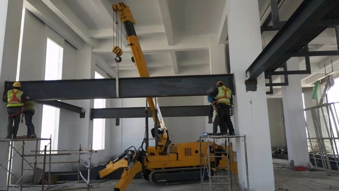 pp电子蜘蛛起重机狭小空间作业得心应手