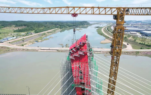 大别山区的“红色摇篮”— pp电子塔机助建金寨史河大桥