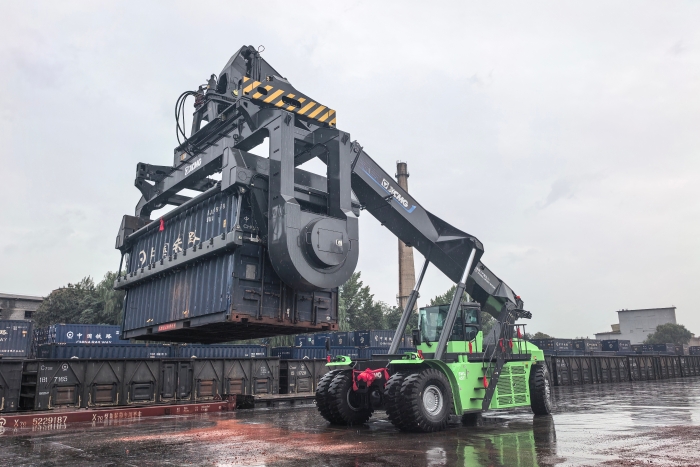 pp电子方案再获肯定：铁路专线的绿色智慧升级之路