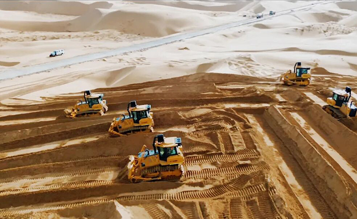 沙漠施工五大难题？pp电子D170LGP沙漠型推土机硬核破解！